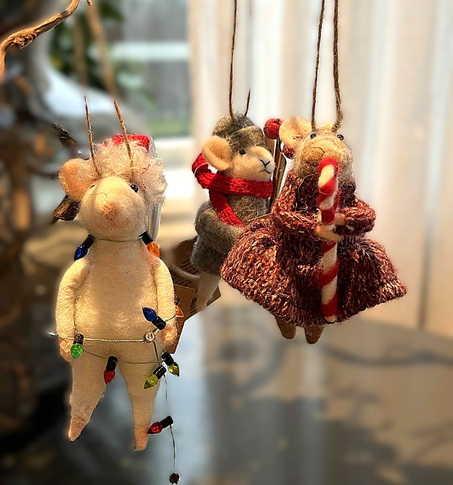 Vår Frokostmus – ullfigur med polkagris fra UND