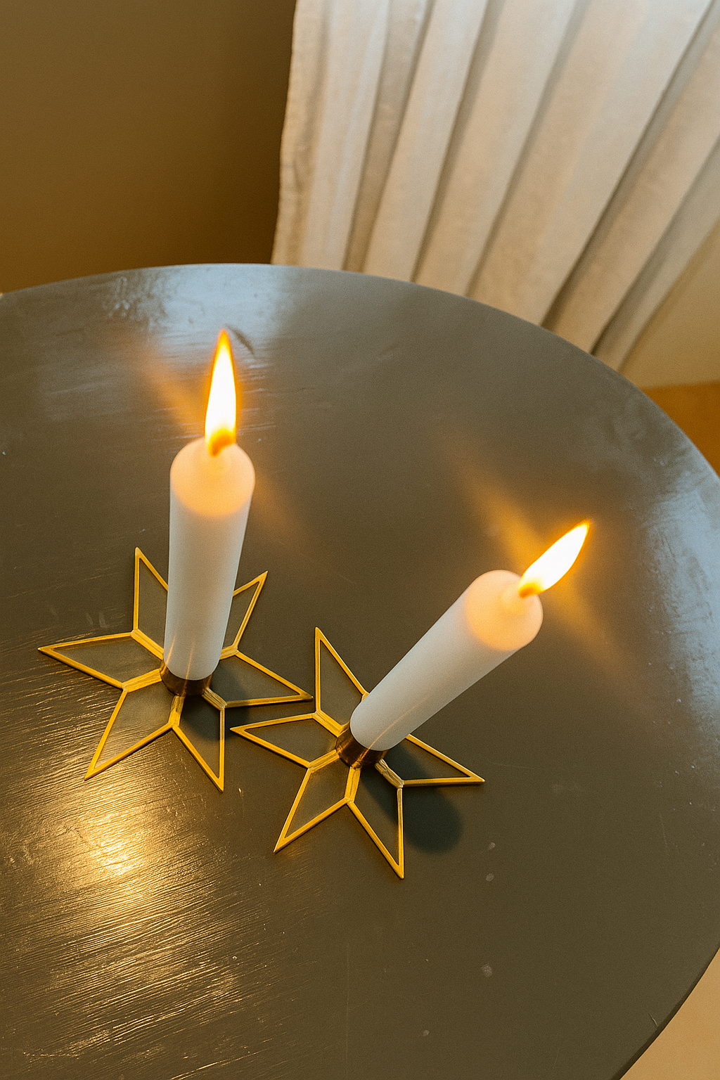 Stjerneklar – Lysestake i messing og glass