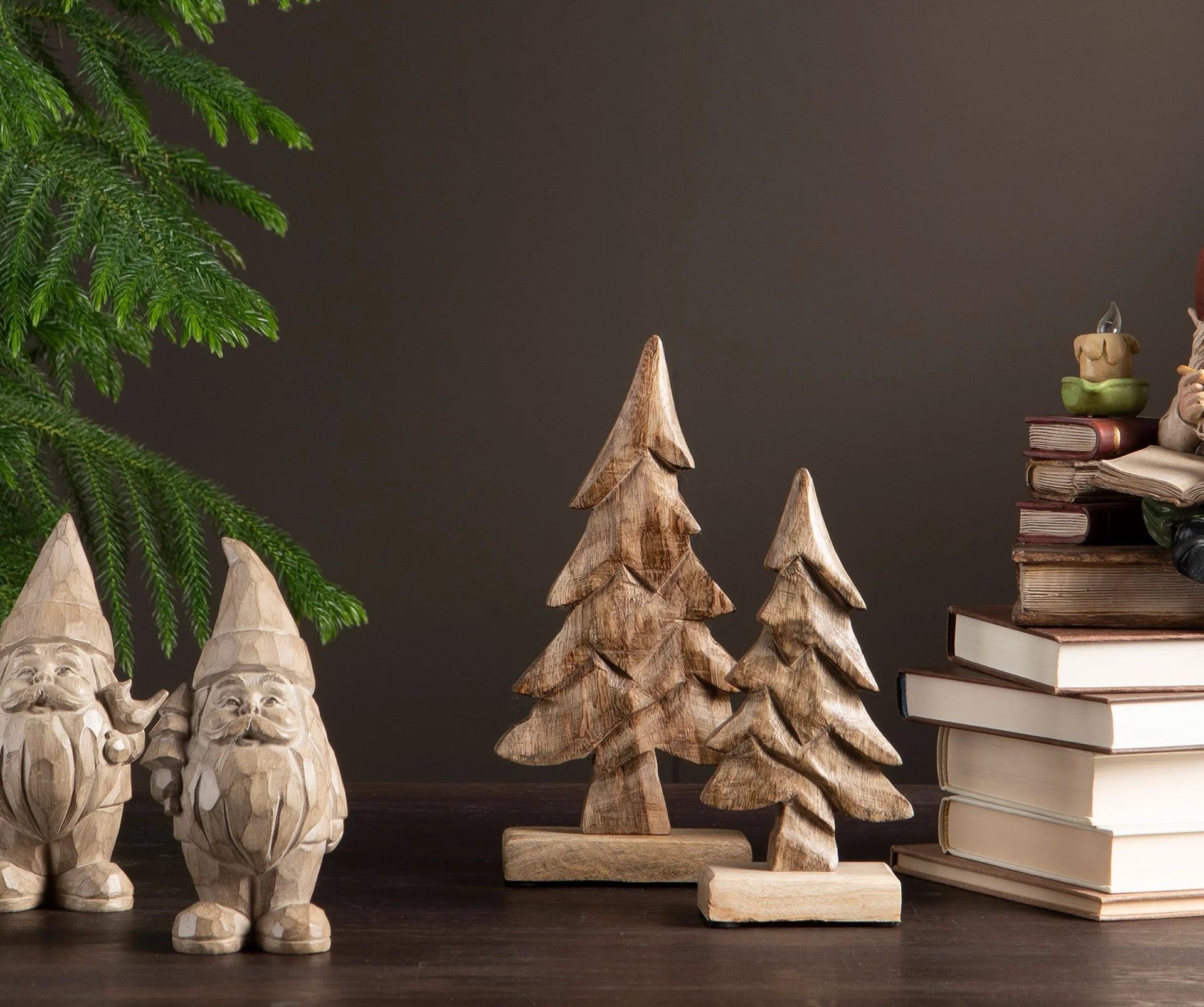 Juletre – lite dekorasjonstre i tre, 18 cm